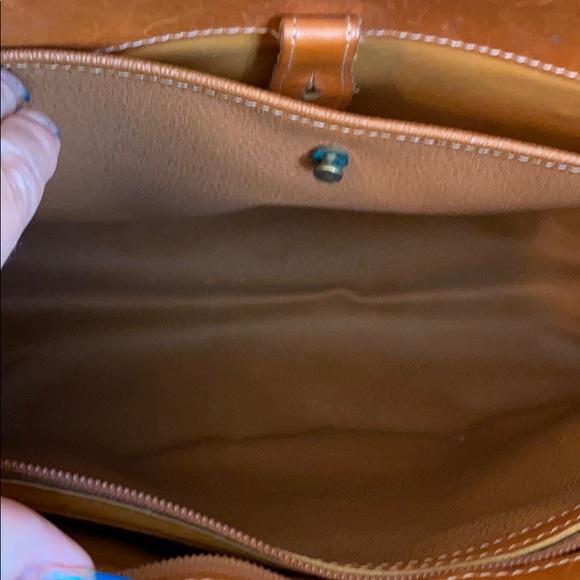 🎀Dooney and Bourke purse🎀 - Picture 9 of 13